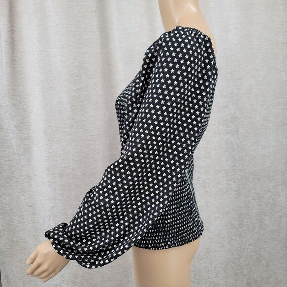 Truth Shirring Spocked Elegant Black and White Daisy Floral Boho Women's Top - Picture 3 of 9